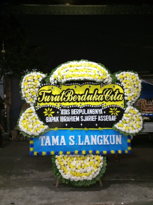 Papan Bunga Duka di Kolf Braza