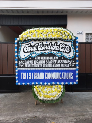 Papan Bunga Duka di Kolf Braza